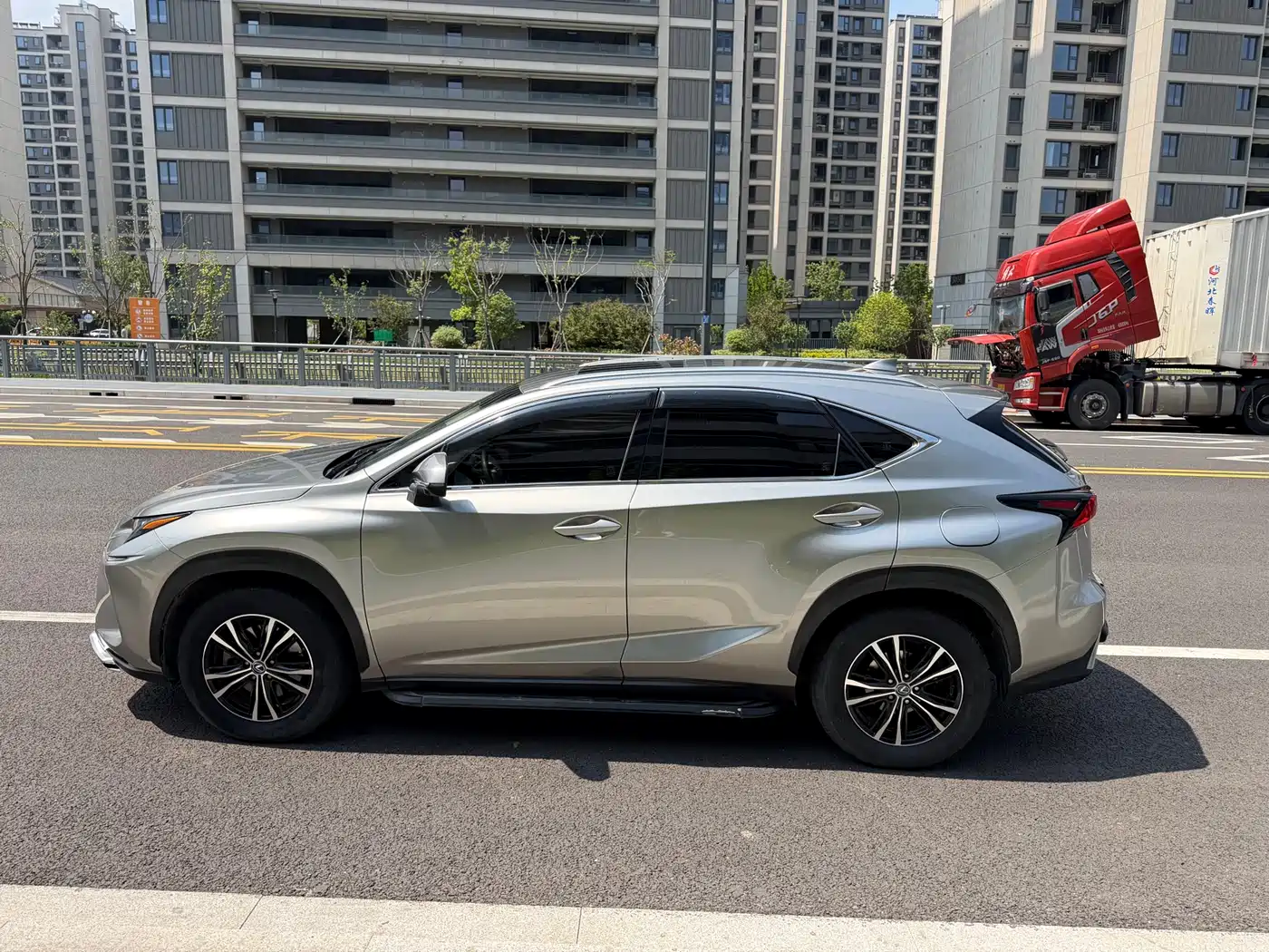 Lexus NX 2017 200 AWD Sharp Style Edition фото 3