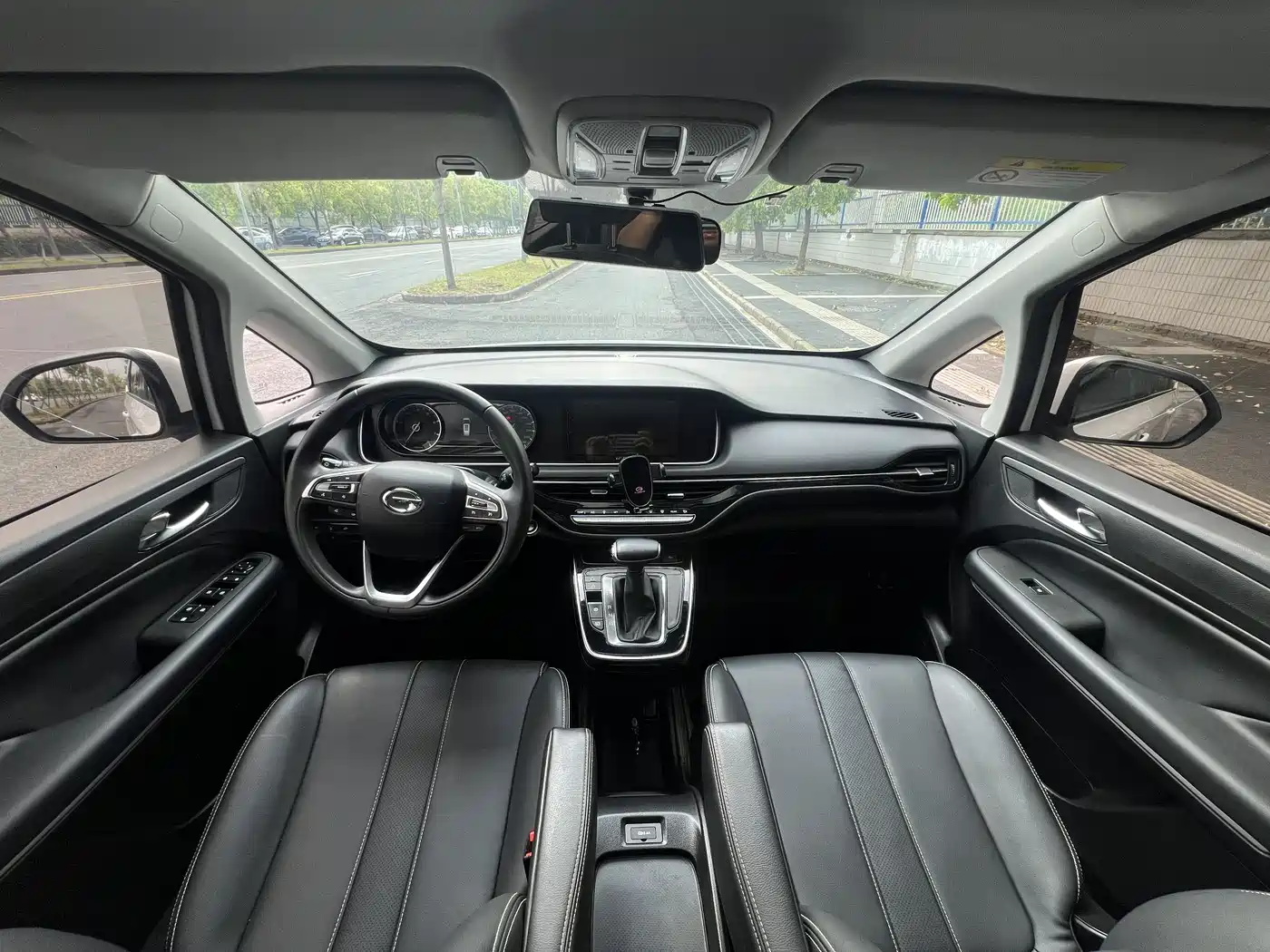 GAC Trumpchi Trumpchi M6 2019 270T Automatic Luxury (7-seater) China V фото 12