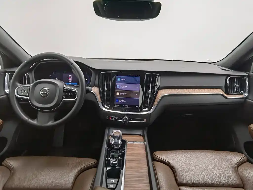 Volvo S60 2024 2024 B4 Inscription Luxury Edition