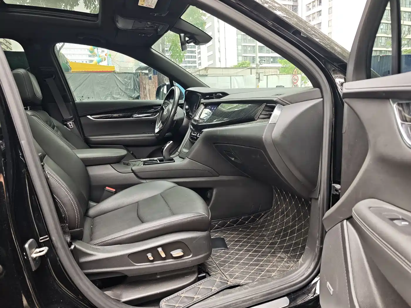 Cadillac XT6 2021 28T 6-Seater Luxury фото 19