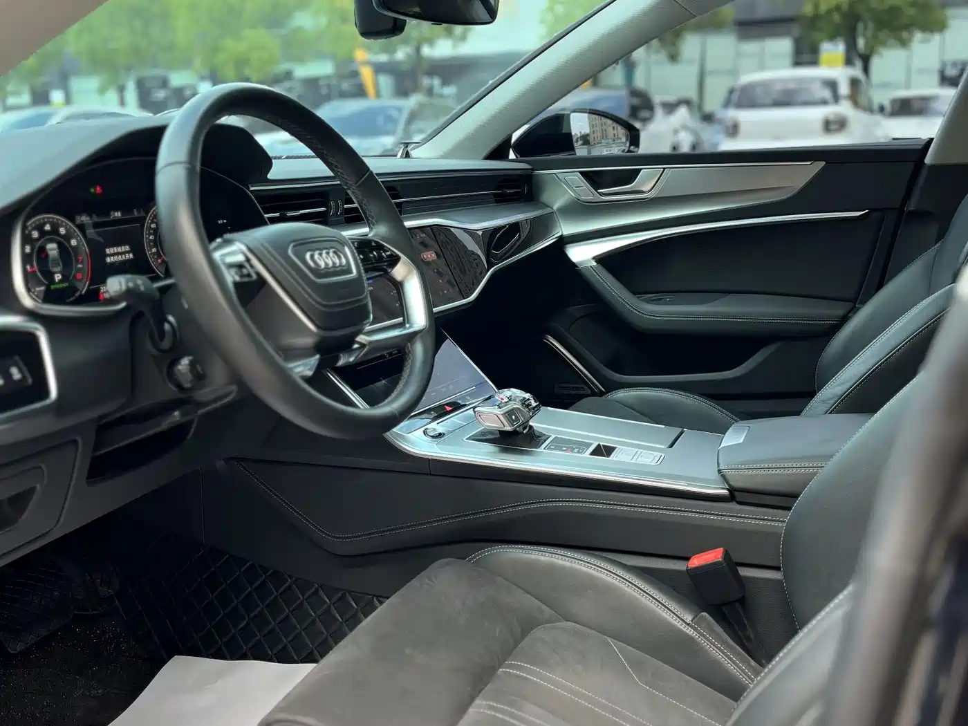 Audi A7L 2024 45 TFSI Luxury фото 10