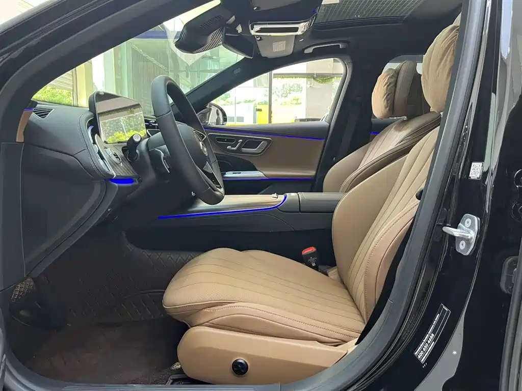 Mercedes-Benz E-Class 2025 E 300 L Fashion фото 13