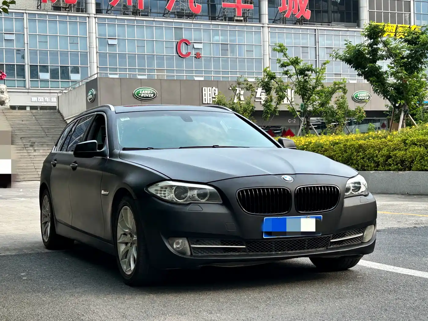 BMW 5 Series (Import) 2012 530i Leading Touring Edition фото 3