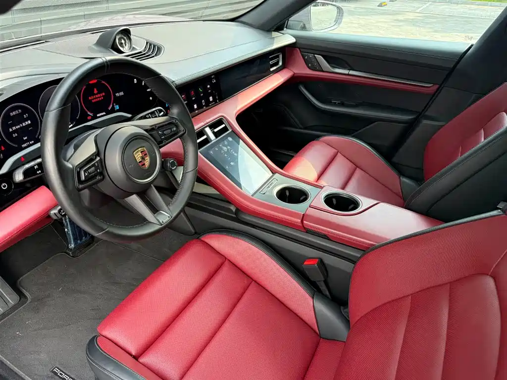 Porsche Taycan 2025 2026 Taycan 4