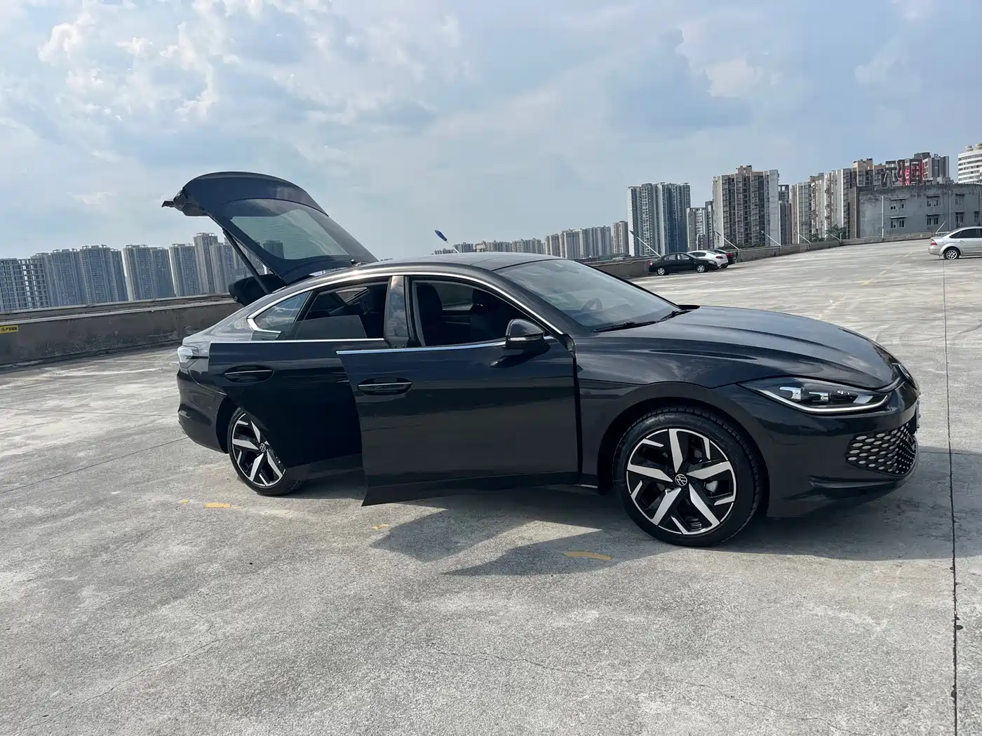 Volkswagen Lamando 2025 2025 Model Year Lamando L 280TSI DSG Cool & Spicy PLUS Edition