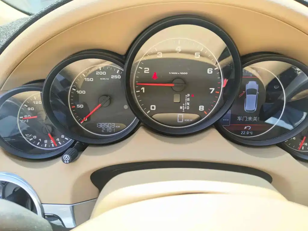 صورة 4 - Porsche Cayenne