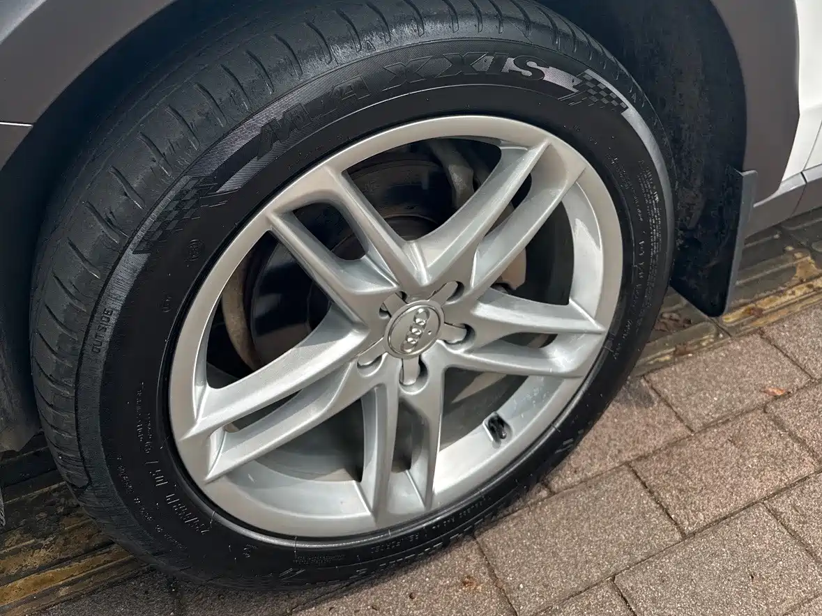 Audi Q5 2018 2017 Plus 40 TFSI Technology