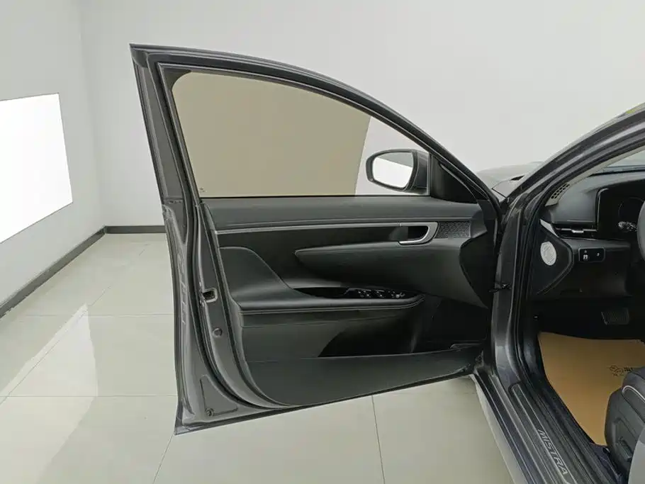 Hyundai Mistra 2021 2021 270TGDi DCT TOP Flagship