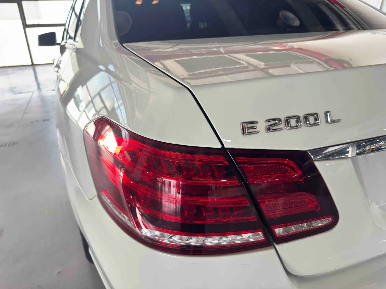 Фото 20 - Mercedes-Benz E-Class