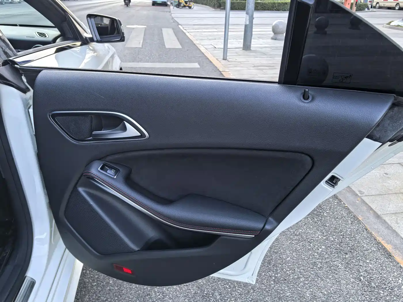 Mercedes-Benz CLA (Import) 2016 CLA 220 4MATIC фото 12
