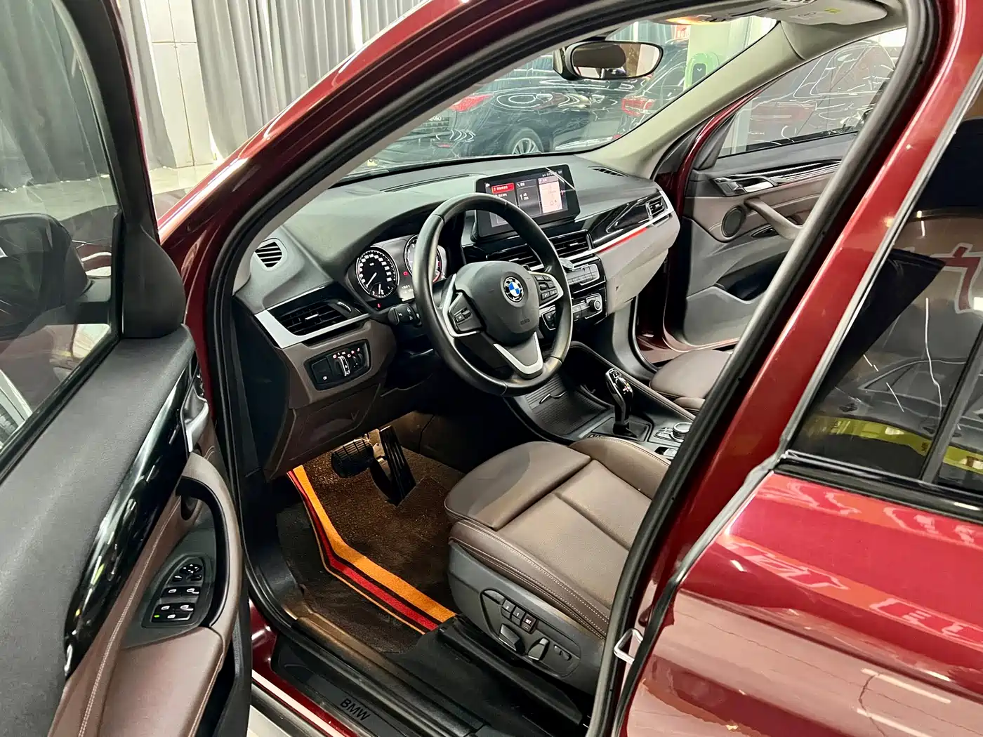 BMW X1 2020 sDrive25Li Leading Model фото 9