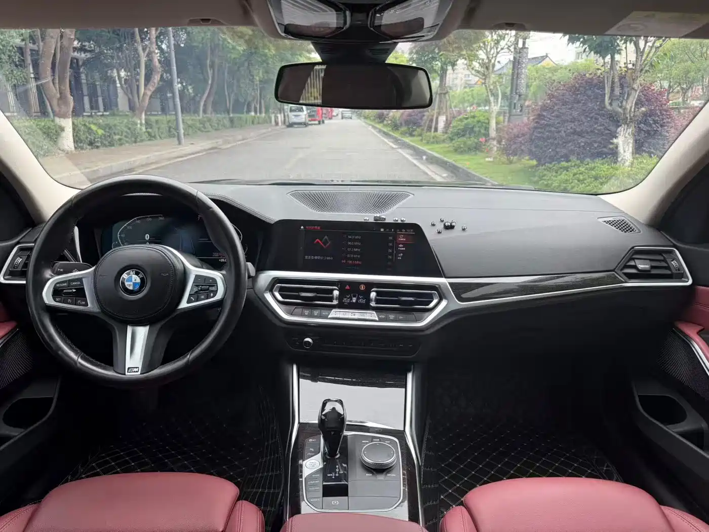 BMW 3 Series 2021 Second Facelift 325Li M Sport Package фото 11