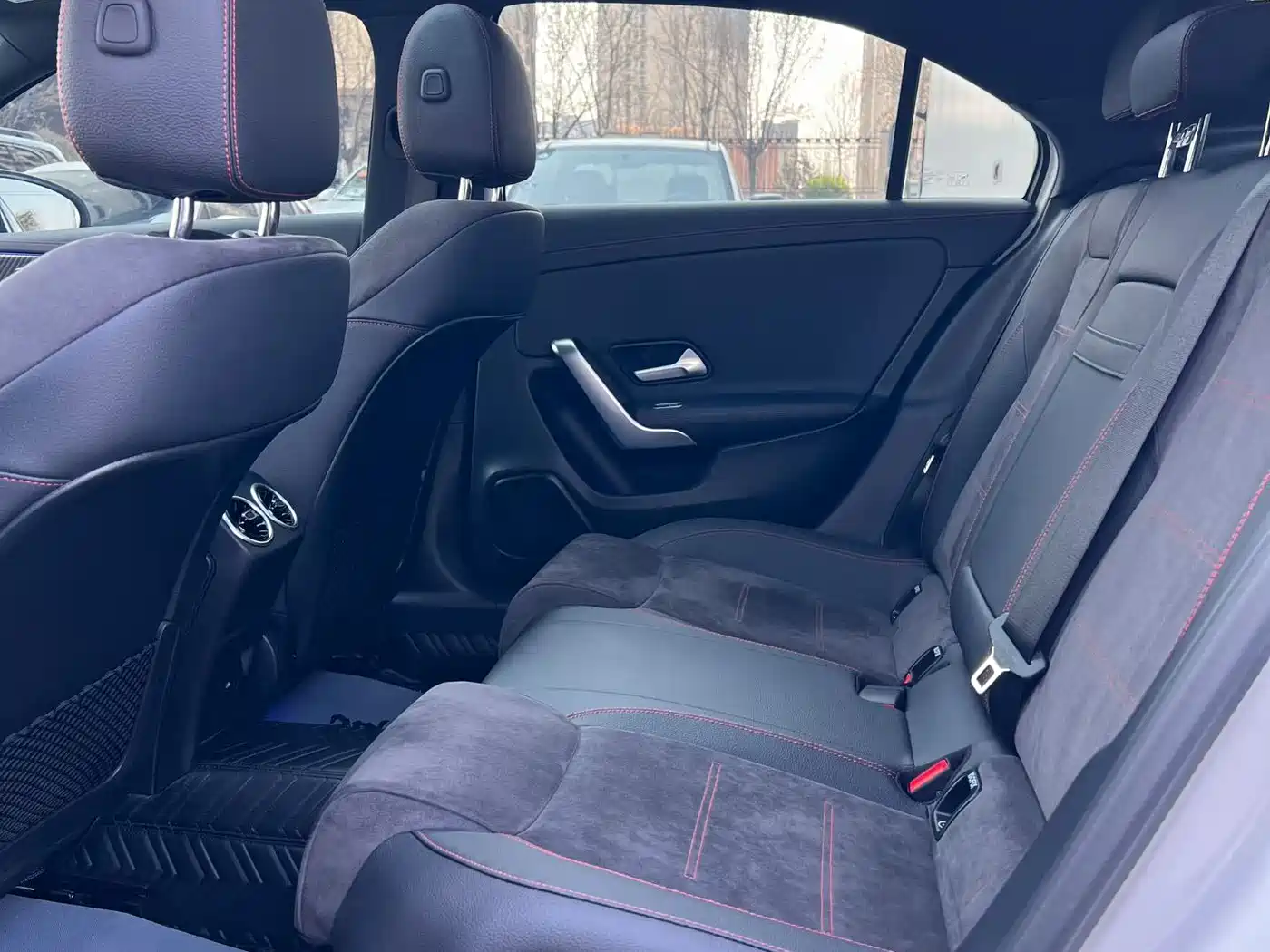 Mercedes-Benz A-Class 2023 A 200 L Fashion фото 5