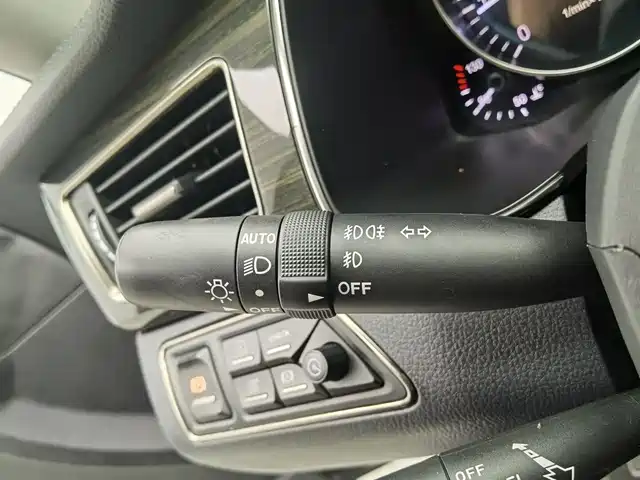 Hongqi H7 2019 1.8T Comfort Edition — фото 5