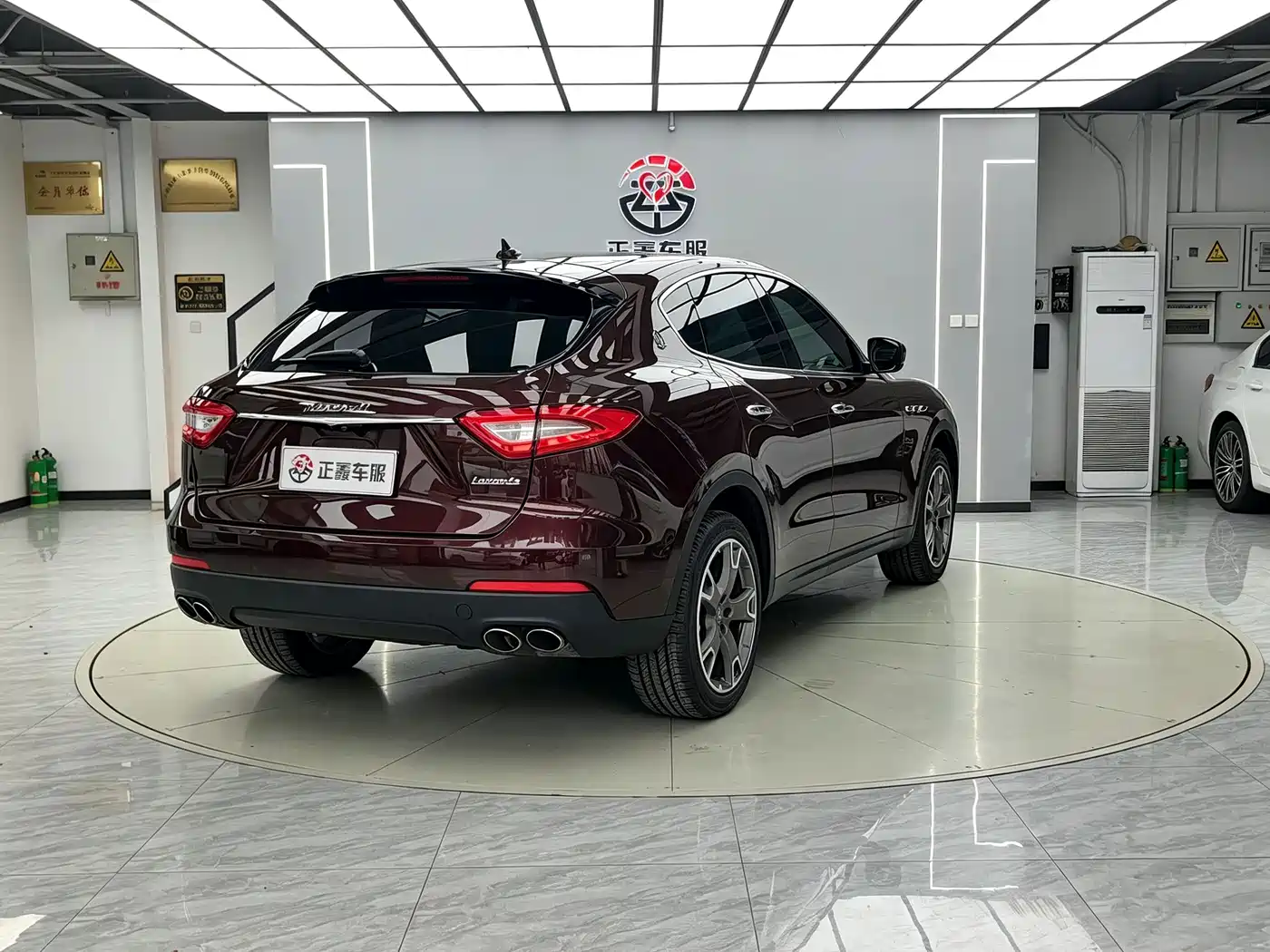 Maserati Levante 2017 2016 3.0T Standard