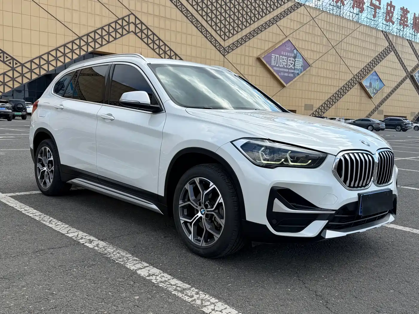BMW X1 2022 sDrive20Li Premium фото 3