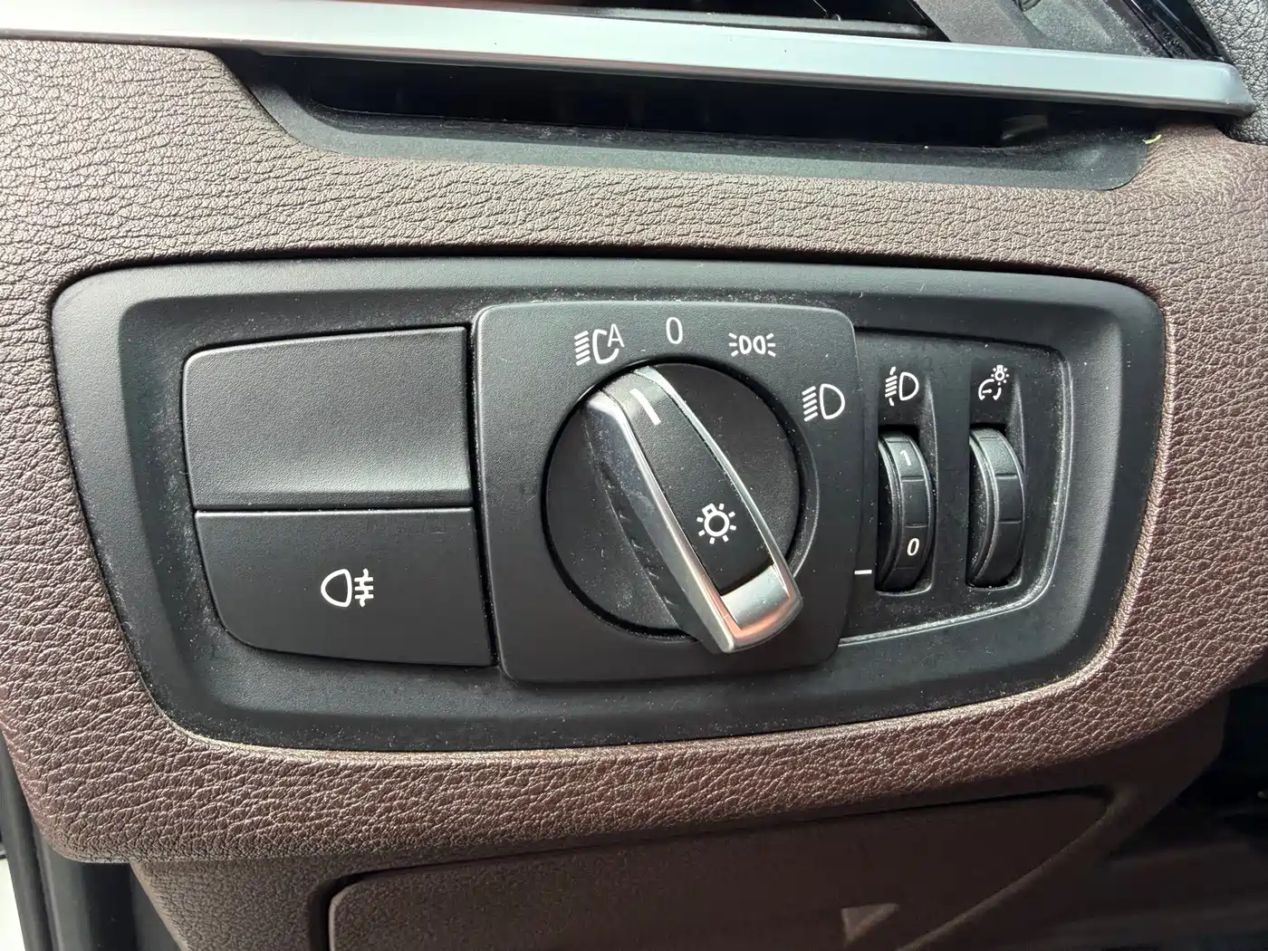 BMW X1 2022 sDrive20Li Premium фото 9