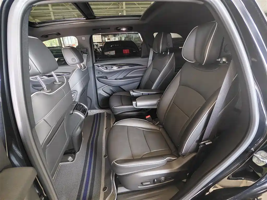 Buick Enclave 2022 652T AWD Premium Flagship 6-Seater фото 16