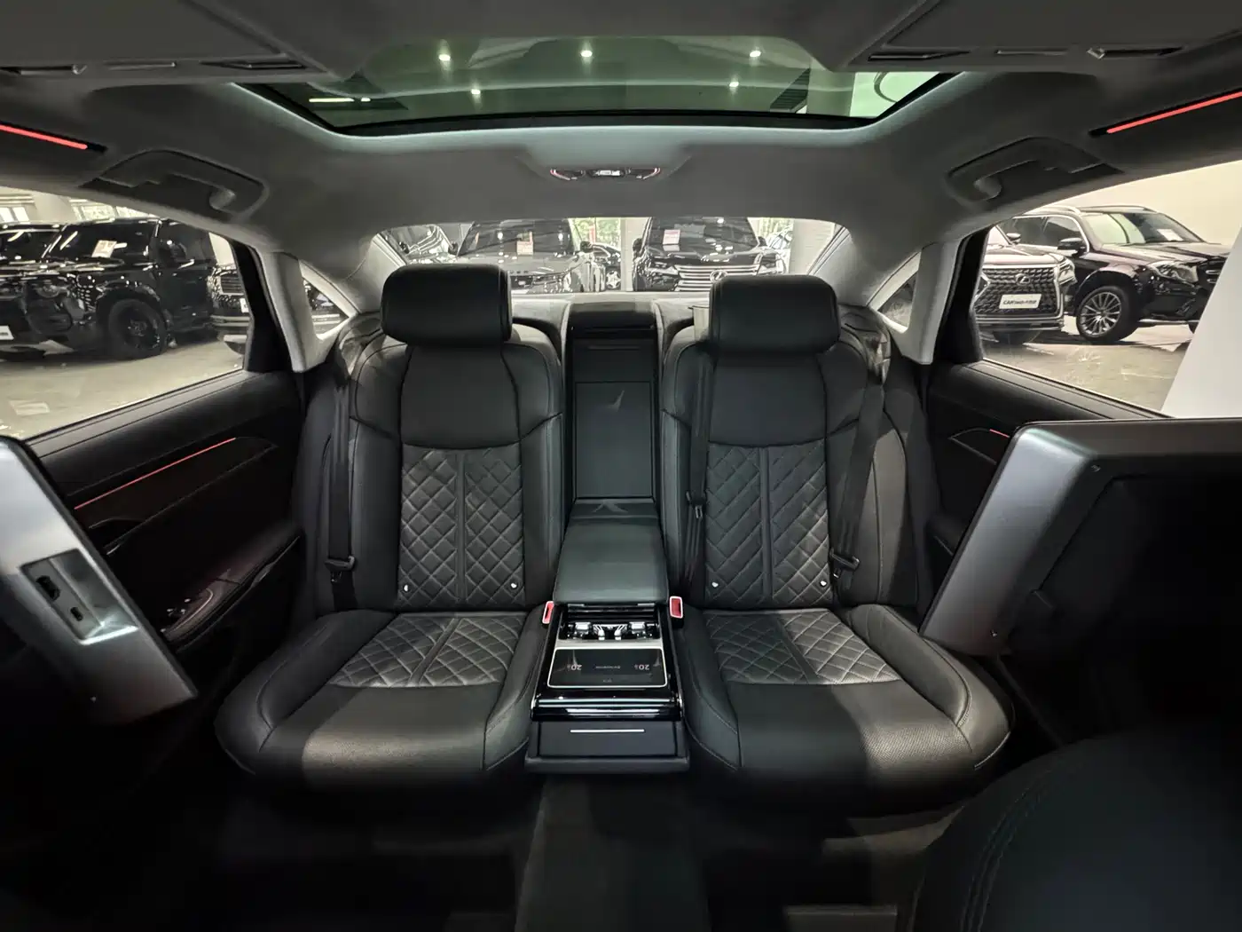 Audi A8 2023 A8L 55 TFSI quattro Flagship фото 17