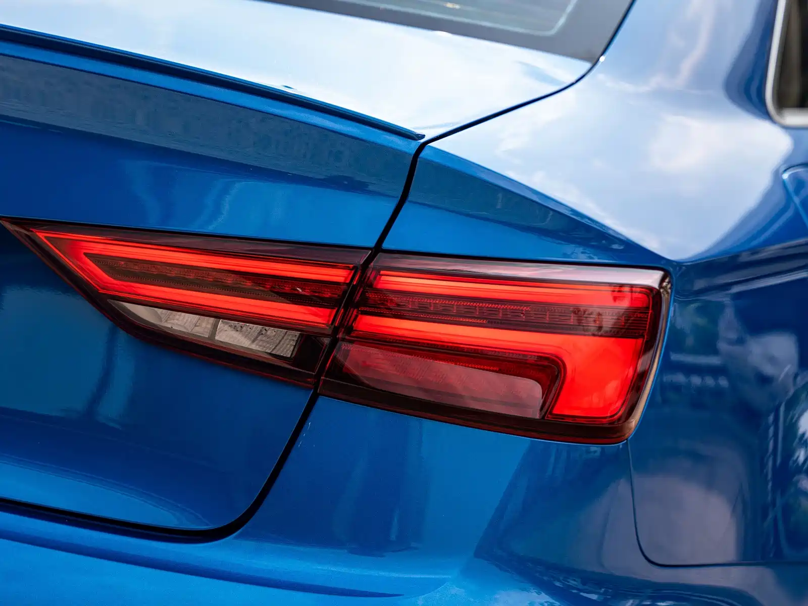 Photo 8 - Audi S3