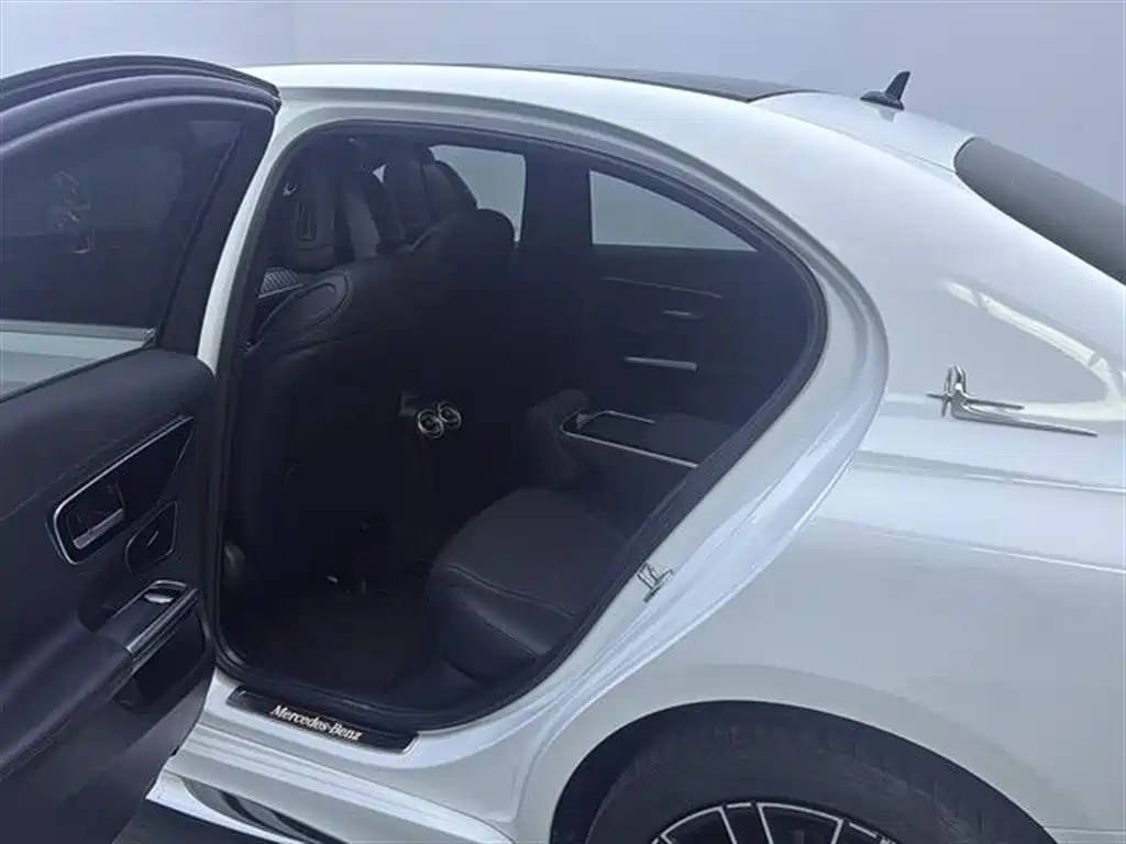 Mercedes-Benz C-Class 2023 C 260 L Sport фото 20