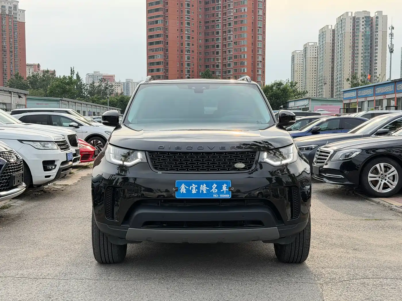 Land Rover Discovery 2019 3.0 SC V6 SE фото 2