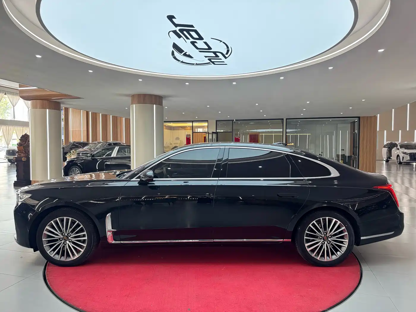 Hongqi H9 2020 2.0T Smart Connection Qi Chang Edition фото 8