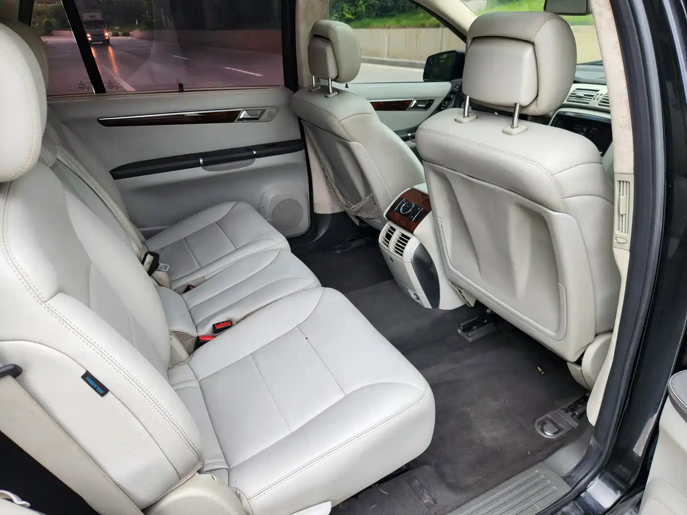 Mercedes-Benz R-Class 2011 R 350 L 4MATIC фото 11