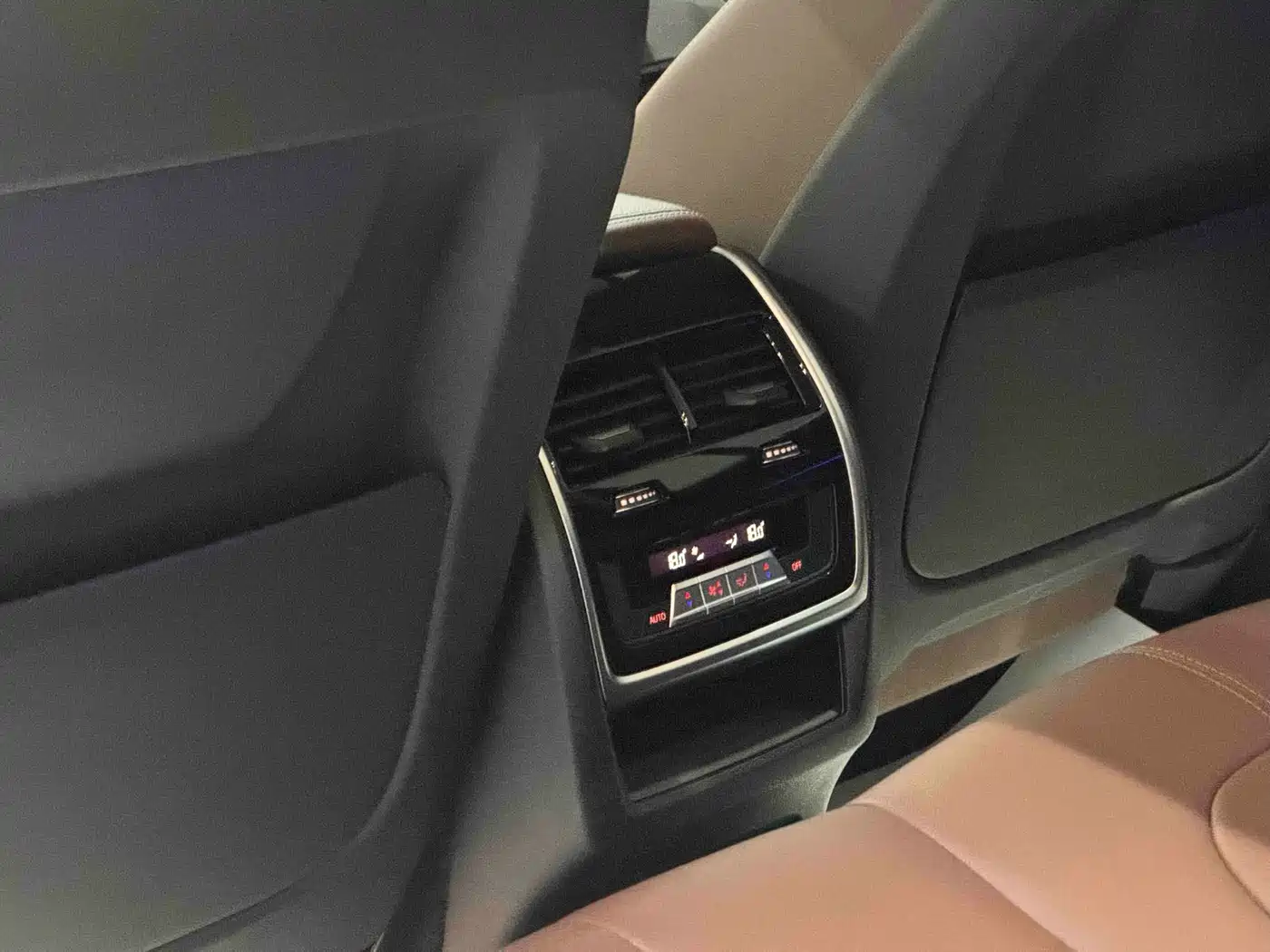 BMW X5 (Import) 2019 xDrive40i M Sport Package фото 16
