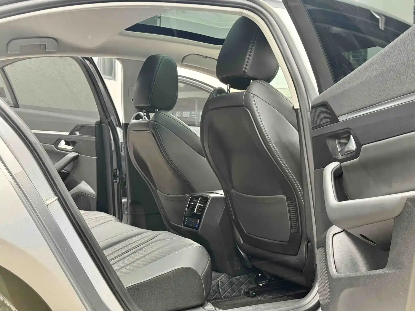 Peugeot 508 2025 508L 400THP Dynamic Flagship фото 9
