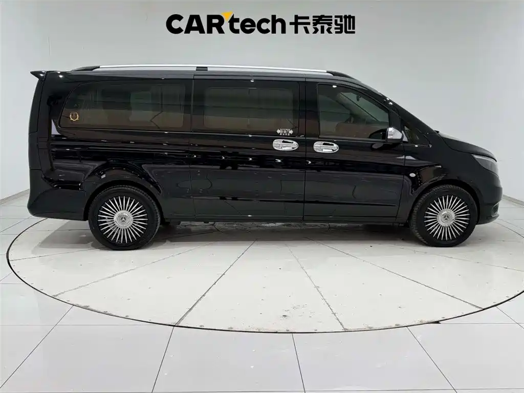 Mercedes-Benz Vito 2021 2.0T Business Edition 9-seater фото 12