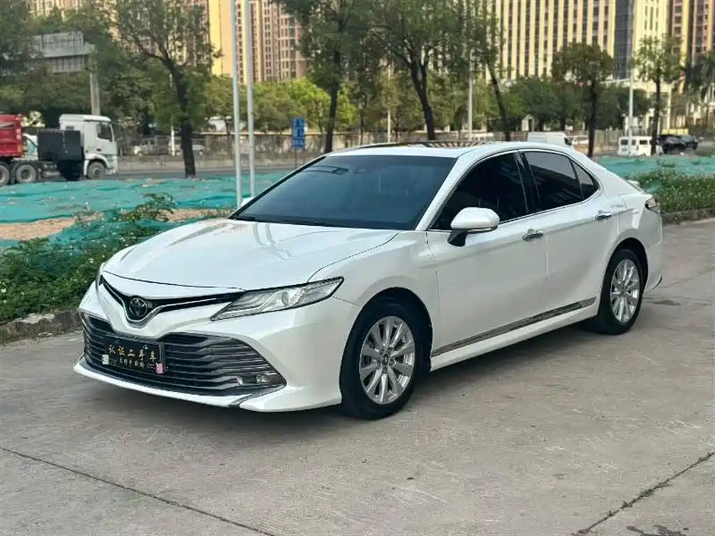 Toyota Camry 2018 2.0G Luxury Edition