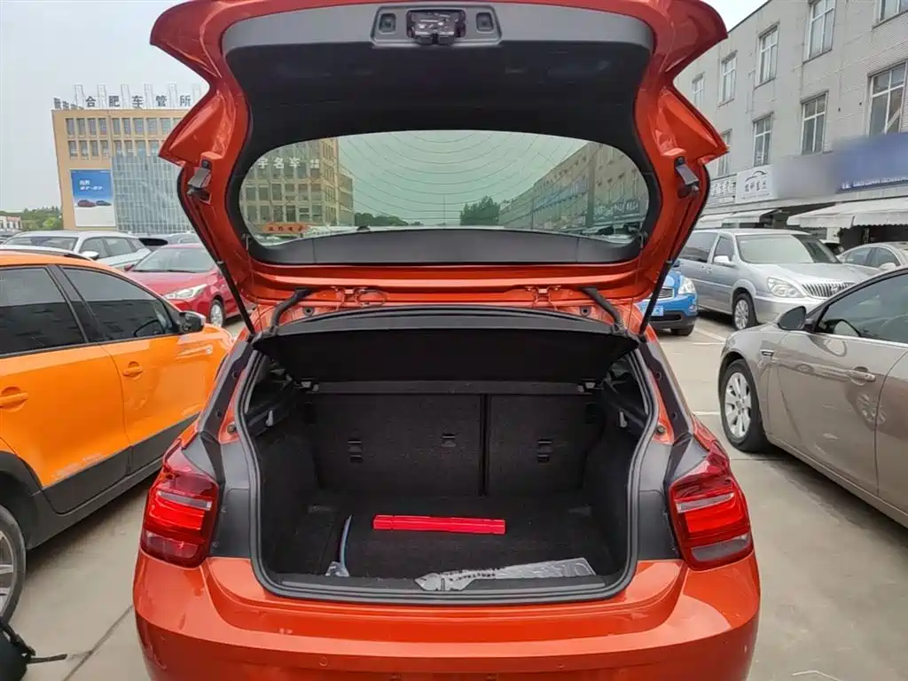 BMW 1 Series (Import) 2013 Facelift 116i Urban Model фото 19