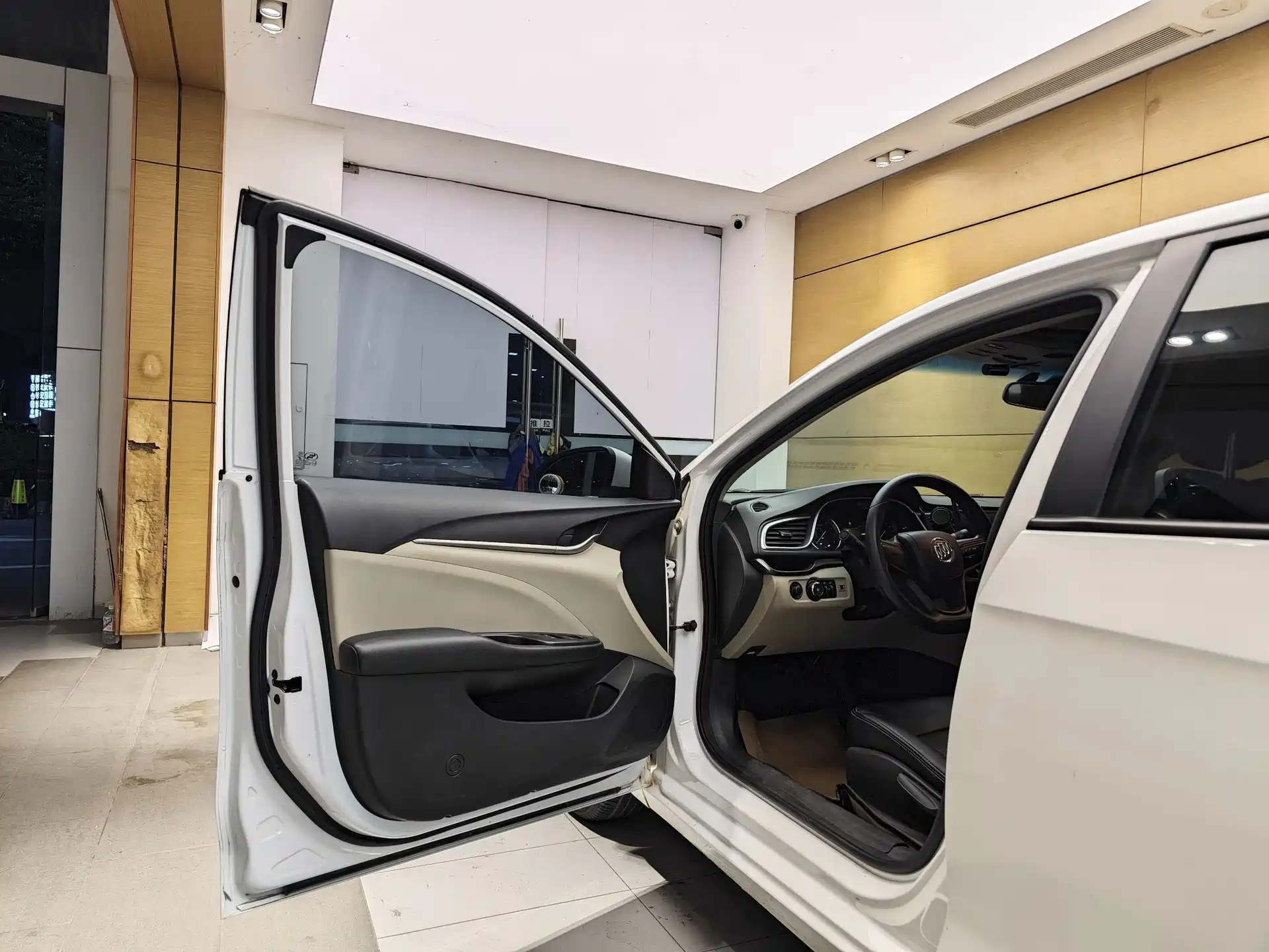 Фото 9 - Buick Excelle