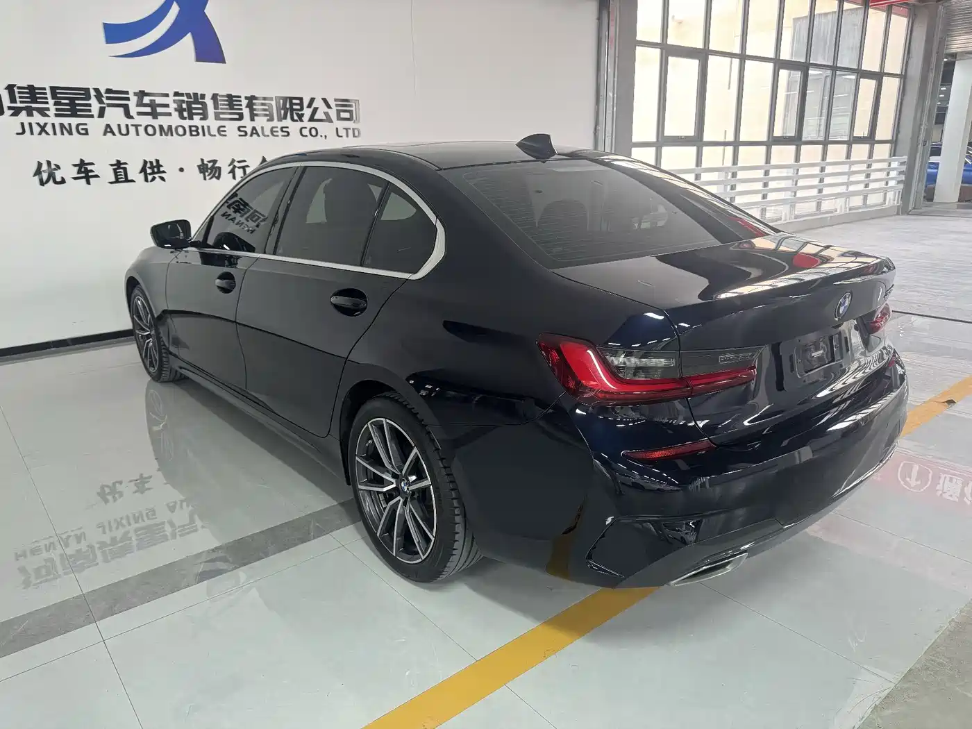 BMW 3 Series 2023 320Li M Sport Package фото 12
