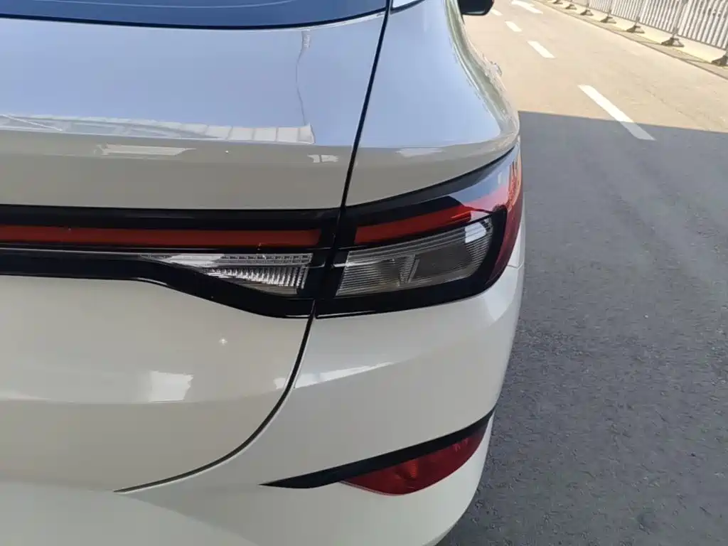 JAC Motors JAC J7 2020 2020 1.5T CVT Surpass Type