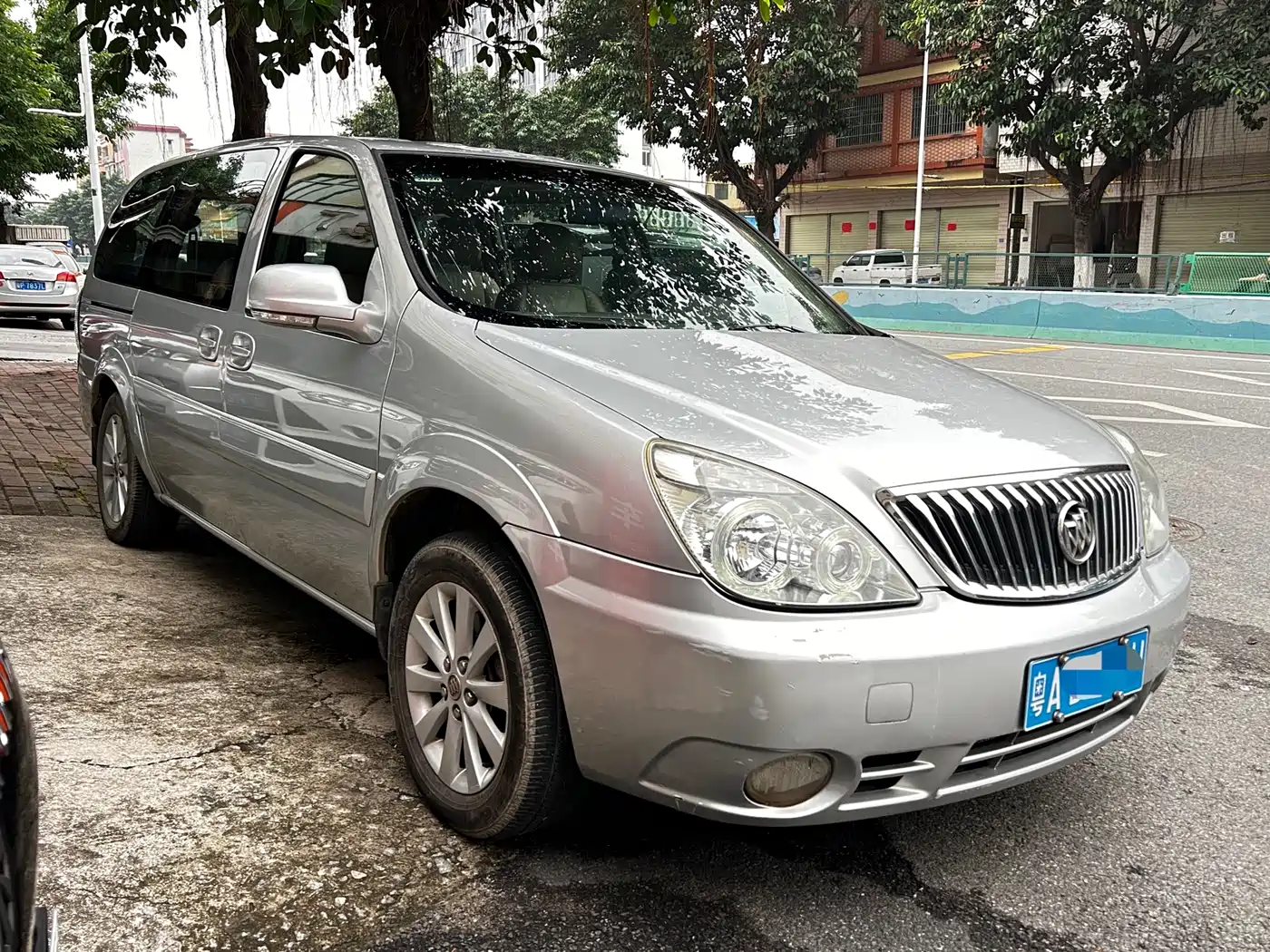 Buick GL8 2013 2.4L Classic фото 2
