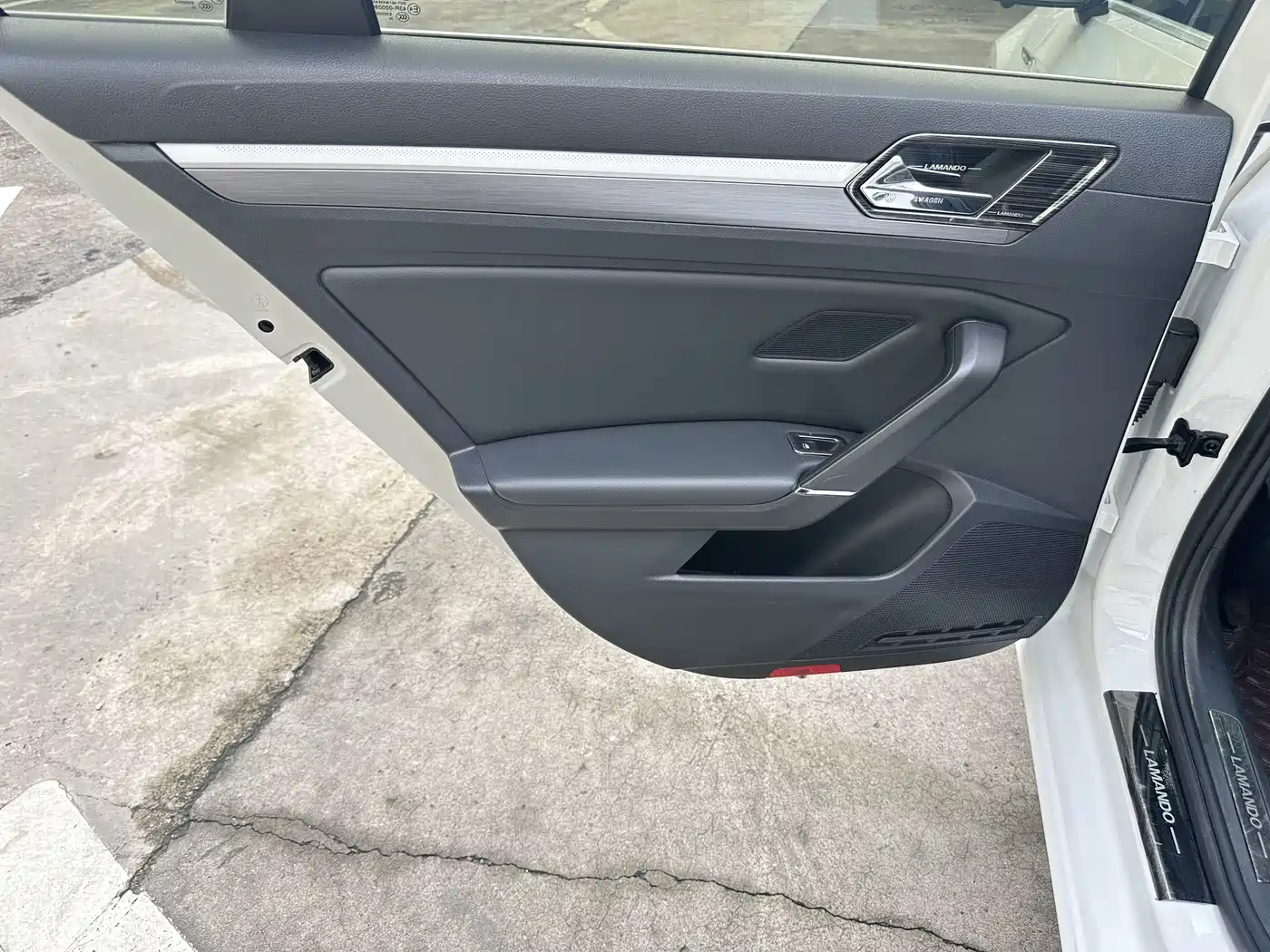 Volkswagen Lamando 2021 280TSI DSG Comfort Edition фото 18