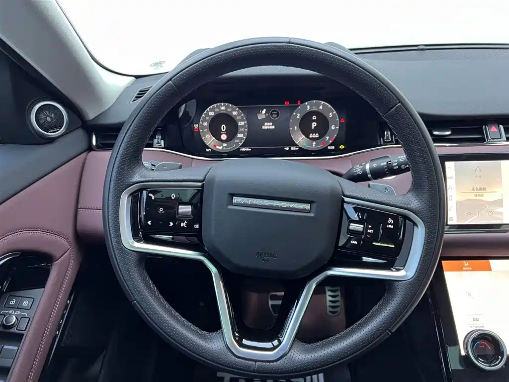 Land Rover Range Rover Evoque 2023 Range Rover Evoque L 249PS Luxury Edition фото 24