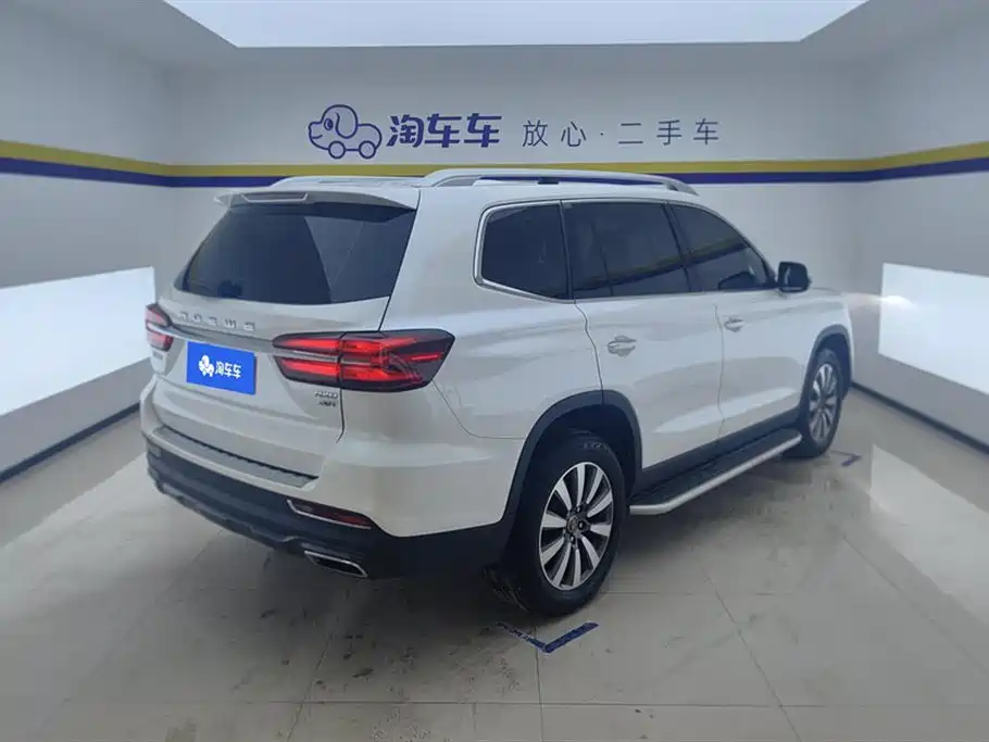 ROEWE RX8