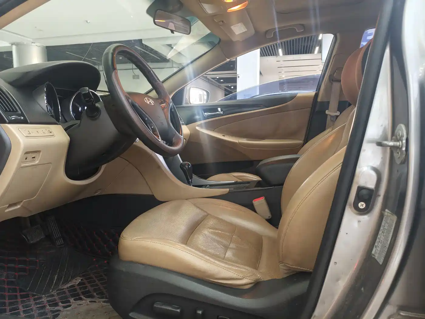 Hyundai Sonata 2011 2011 2.0L Automatic Luxury