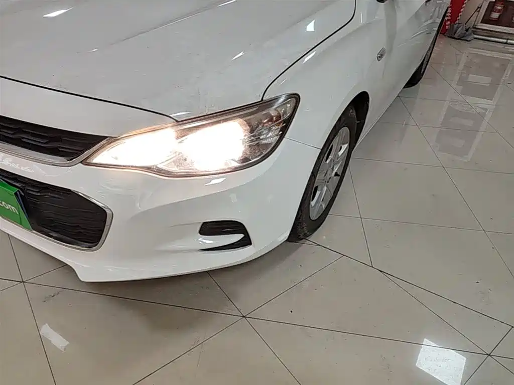 Chevrolet Cavalier 2016 1.5L Manual Enjoyment Edition фото 24