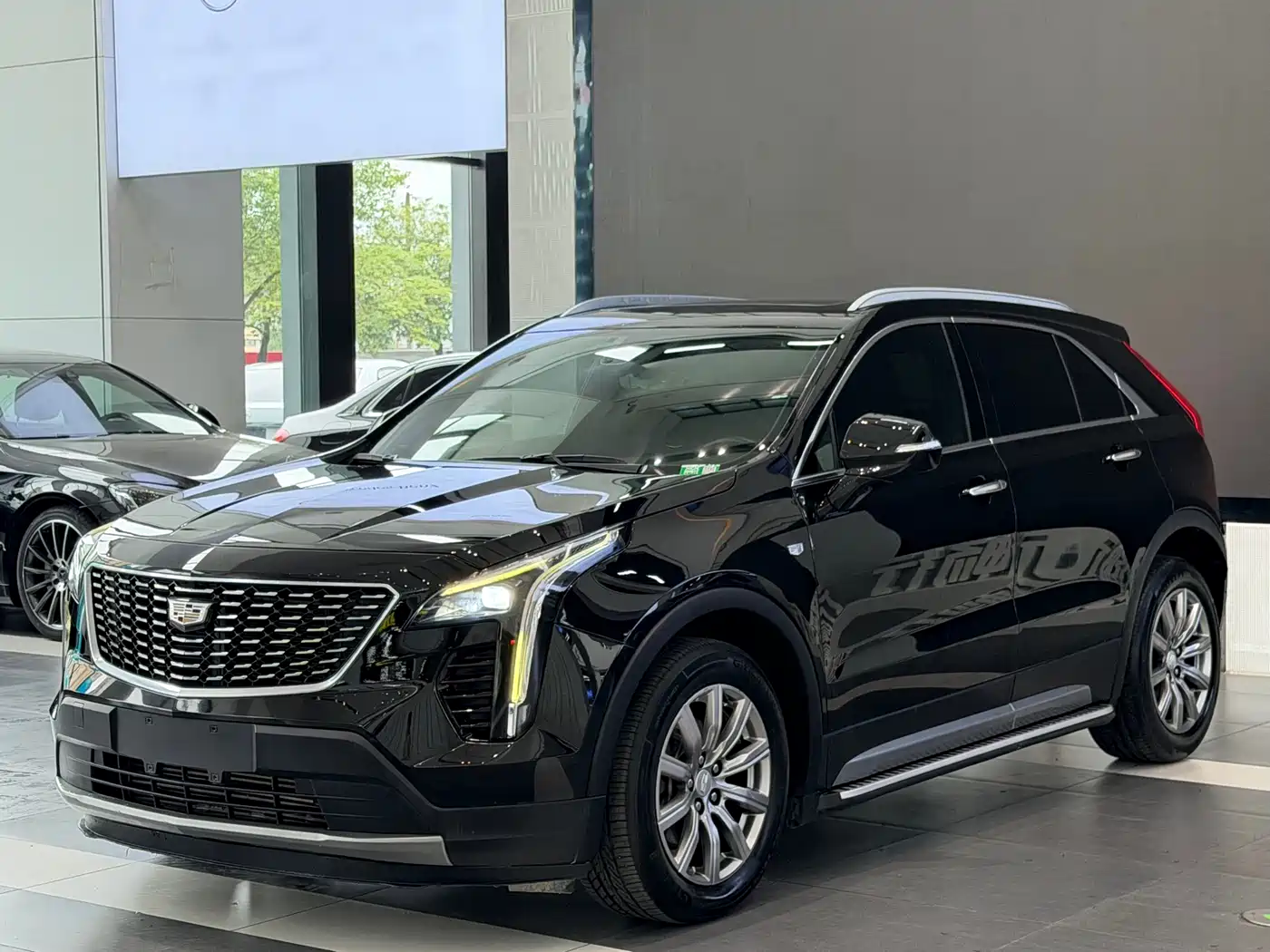 Cadillac XT4 2020 Facelift 28T 2WD Leading