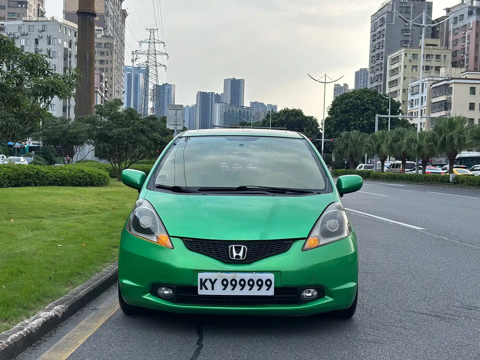 Фото 2 - Honda Fit