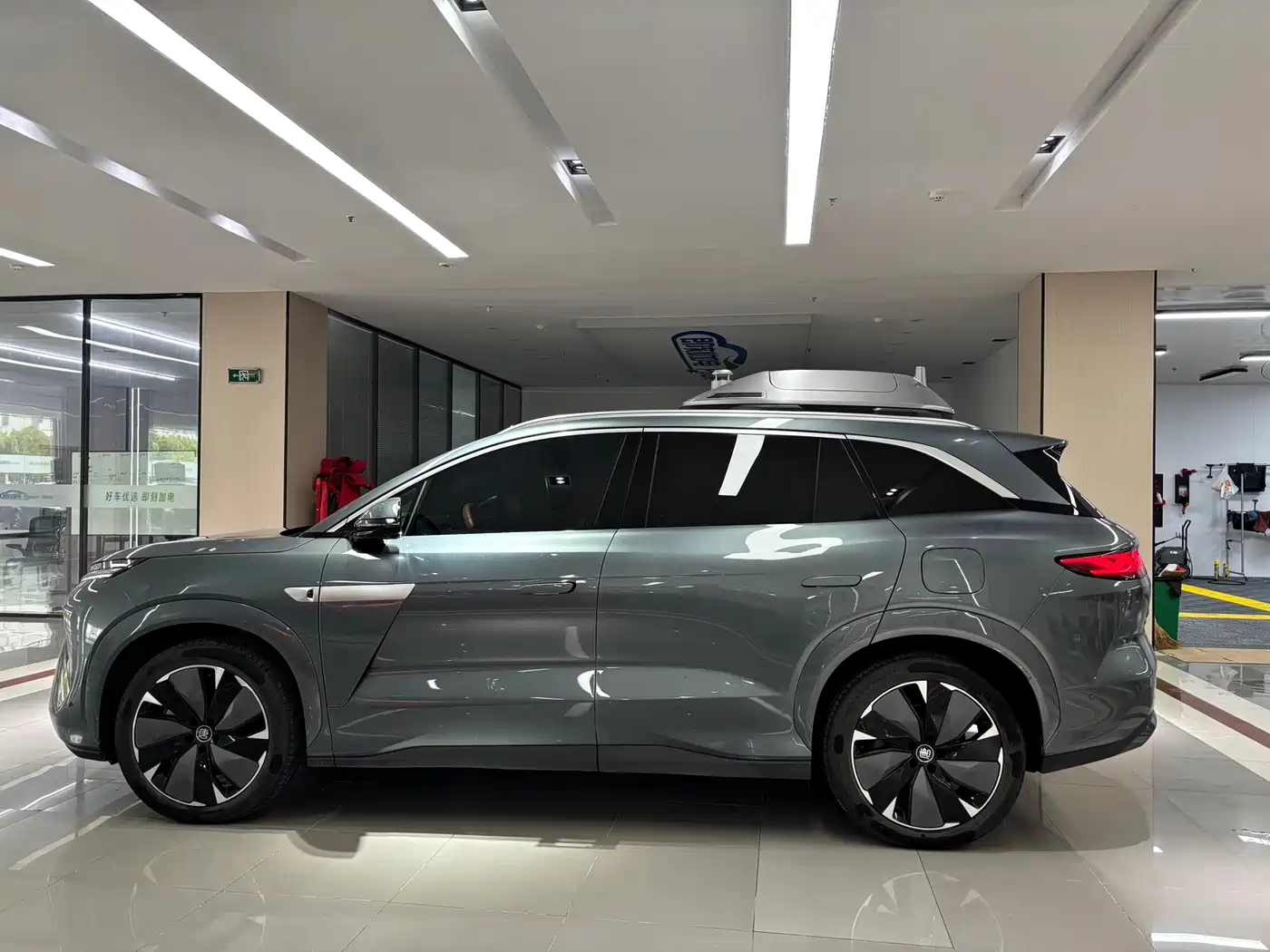 BYD Tang L 2025 DM 175KM Drone Player Edition фото 10