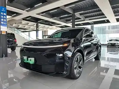 Li Auto L6