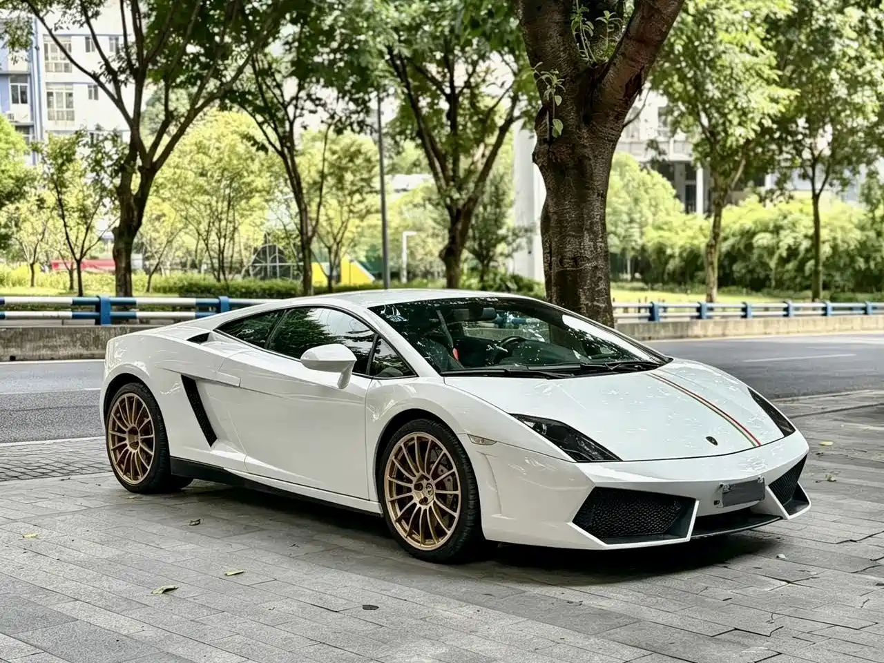 Фото 3 - Lamborghini Gallardo
