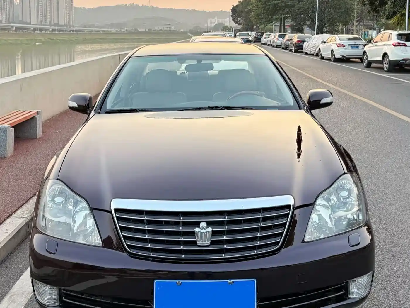 Toyota Crown 2006 2.5L Royal Leather Edition фото 2