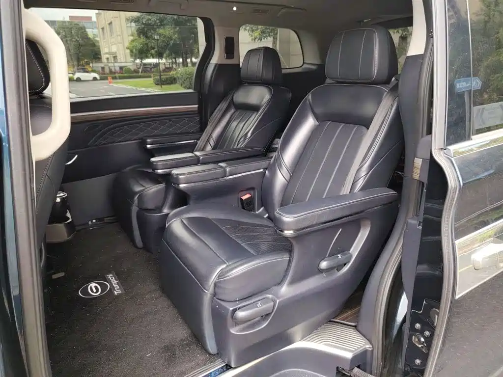 GAC Trumpchi Trumpchi M8 2019 320T Ultimate Edition фото 15