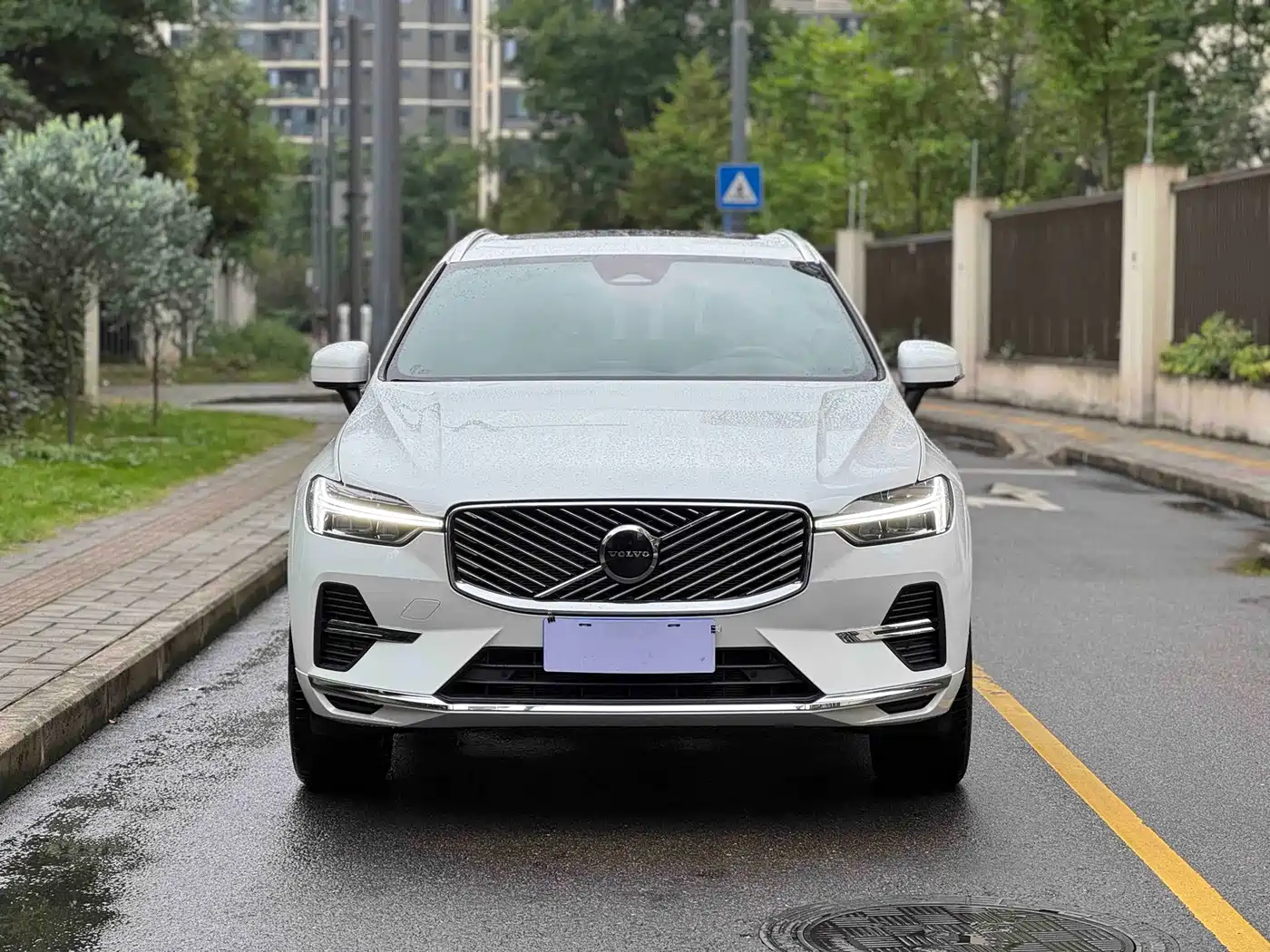 Volvo XC60 2025 2026 Model B5 AWD Smart Elite Luxury